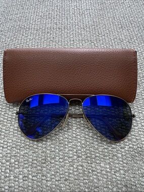 Ray-Ban Aviator Sunglasses - Blue Lenses with gold Frame